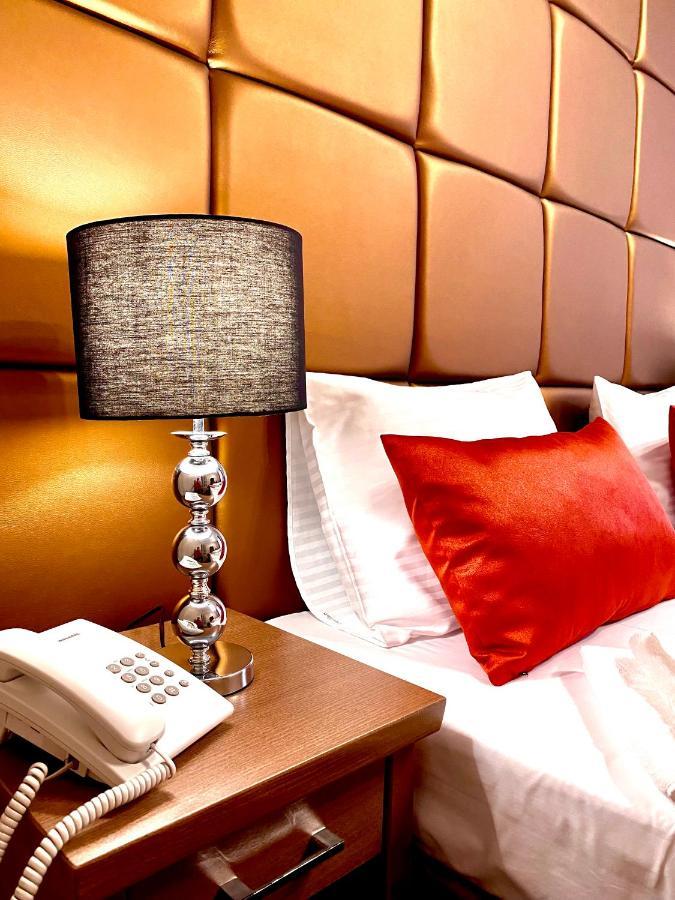 Borostyan Panzio Otel Kaposvár Dış mekan fotoğraf