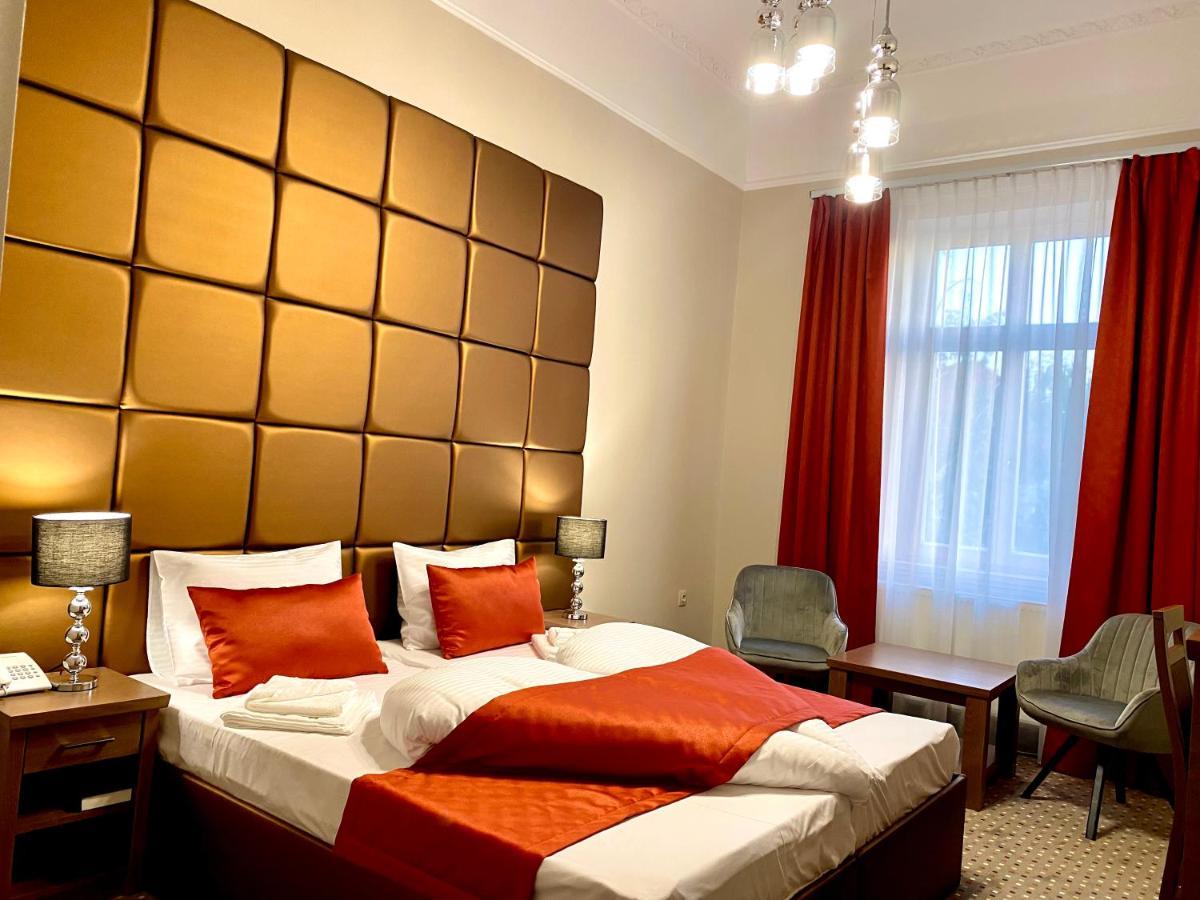 Borostyan Panzio Otel Kaposvár Dış mekan fotoğraf