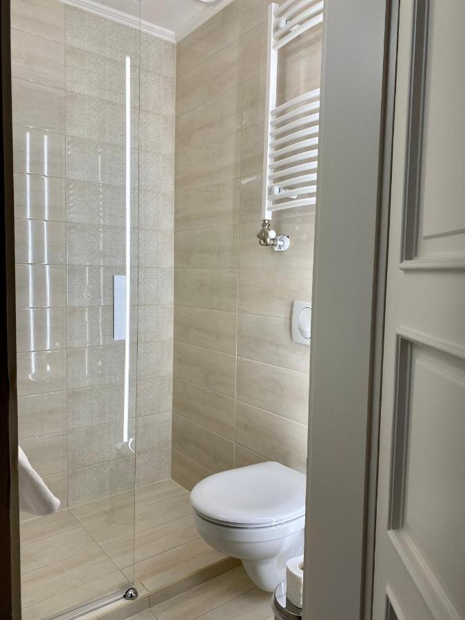 Borostyan Panzio Otel Kaposvár Dış mekan fotoğraf